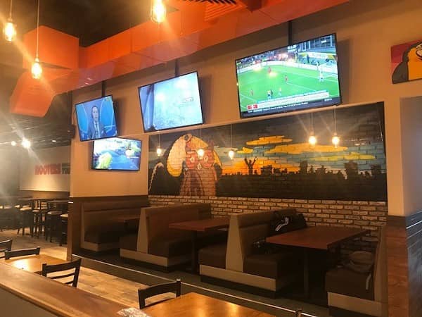 Hooters Newest Bolivia Location Opens in Santa Cruz